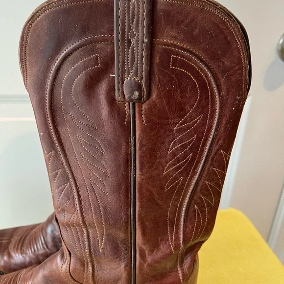 Lucchese Rich Brown Western Boots. Size 7.5 - Picture 4 of 14